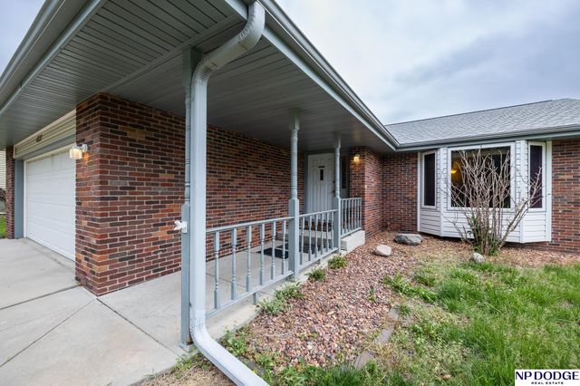 4820 Bunker Hill Road, Lincoln, NE 68521
