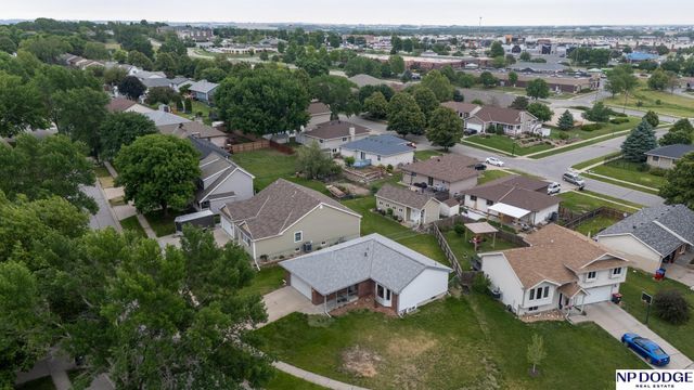 4820 Bunker Hill Road, Lincoln, NE 68521