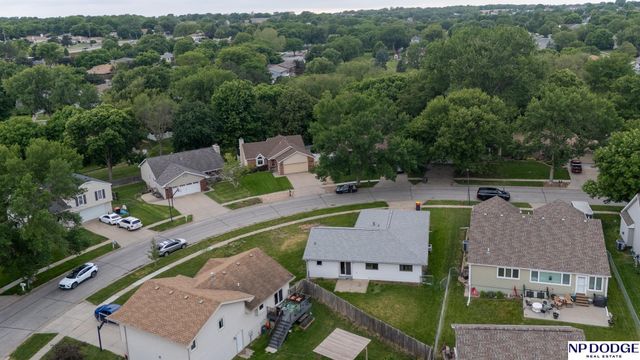4820 Bunker Hill Road, Lincoln, NE 68521