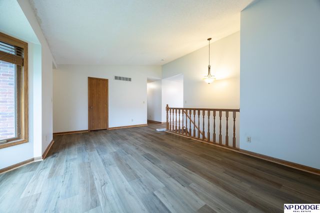4820 Bunker Hill Road, Lincoln, NE 68521