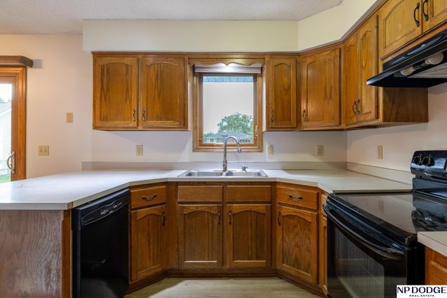 4820 Bunker Hill Road, Lincoln, NE 68521