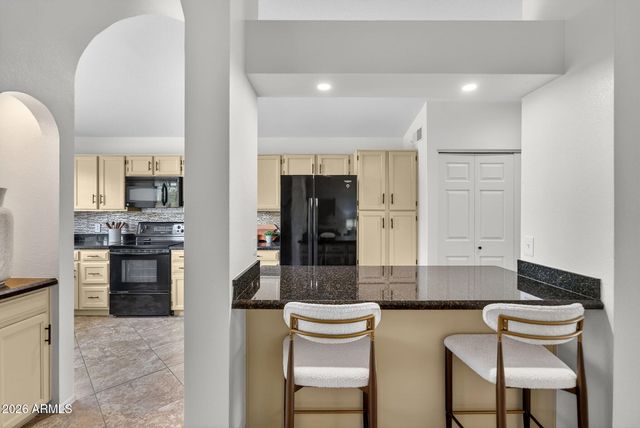 4330 W KIMBERLY Way, Glendale, AZ 85308