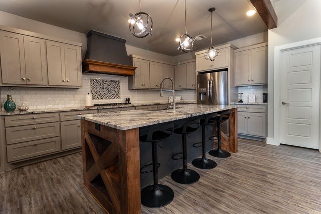 9150 COPPER CREEK Drive, Amarillo, TX 79119