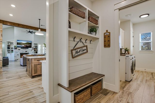 224 Foust DR, Liberty Hill, TX 78642