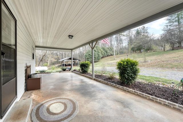 399 Pack Creek Road, Blue Ridge, GA 30513