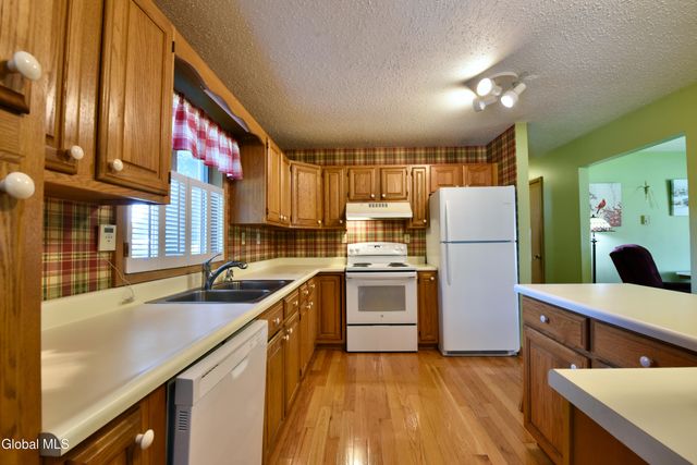 128 Pilling Drive, Fonda, NY 12068