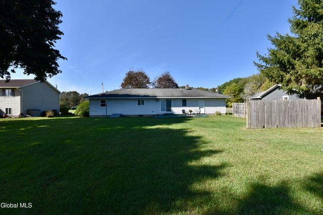 128 Pilling Drive, Fonda, NY 12068