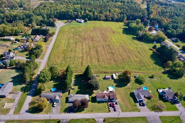 128 Pilling Drive, Fonda, NY 12068