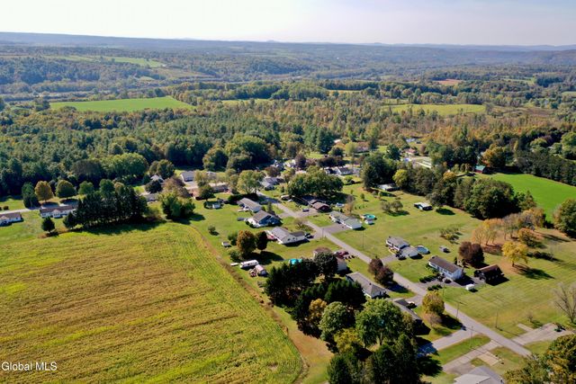 128 Pilling Drive, Fonda, NY 12068