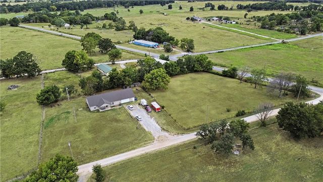 13095 Earl Road, Gravette, AR 72736
