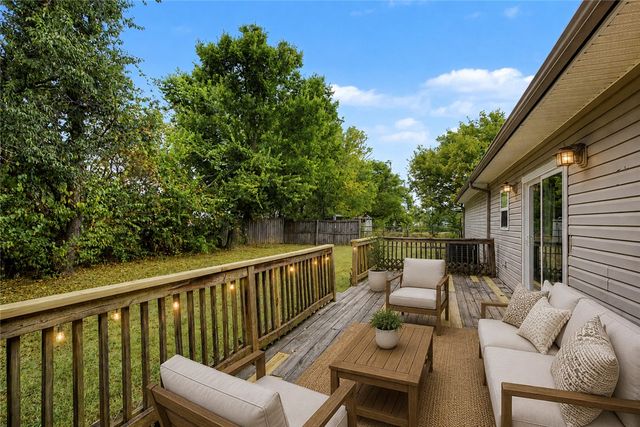 13095 Earl Road, Gravette, AR 72736