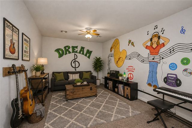 13095 Earl Road, Gravette, AR 72736