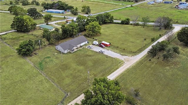 13095 Earl Road, Gravette, AR 72736