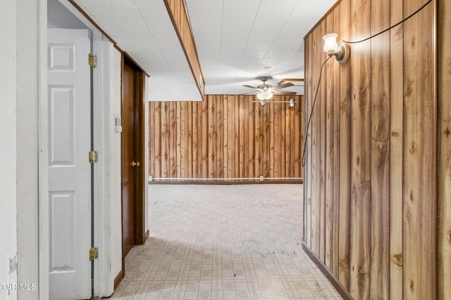 1046 Okrina Drive, Church Hill, TN 37642