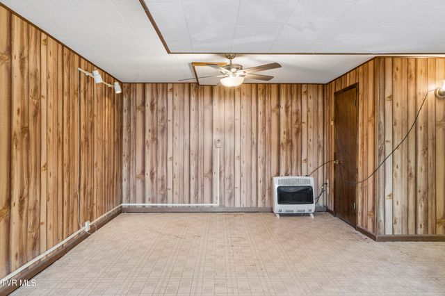 1046 Okrina Drive, Church Hill, TN 37642