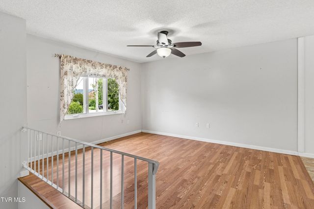 1046 Okrina Drive, Church Hill, TN 37642
