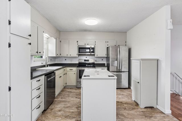 1046 Okrina Drive, Church Hill, TN 37642