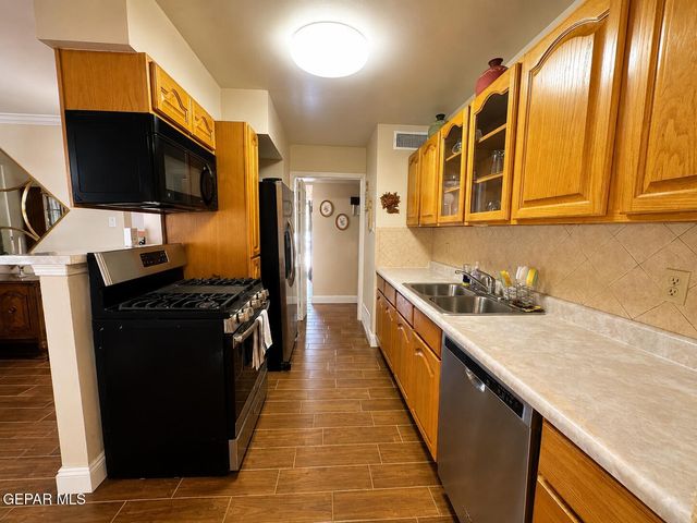 7116 ORANGE TREE Lane, El Paso, TX 79915