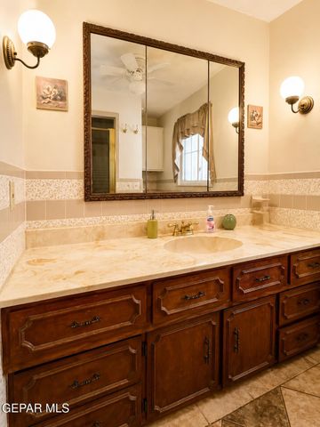 7116 ORANGE TREE Lane, El Paso, TX 79915
