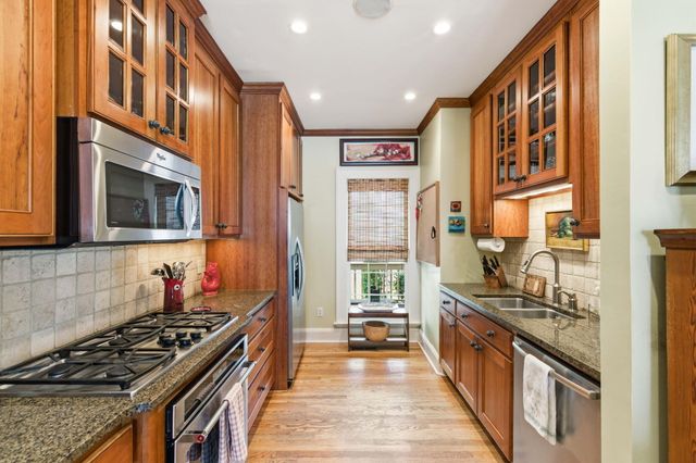 143 Live Oak Drive, Mount Pleasant, SC 29464