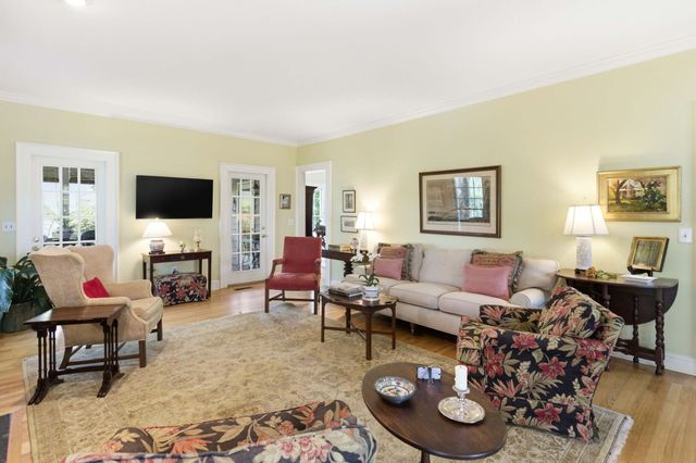 143 Live Oak Drive, Mount Pleasant, SC 29464