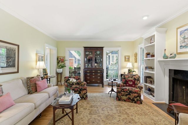 143 Live Oak Drive, Mount Pleasant, SC 29464