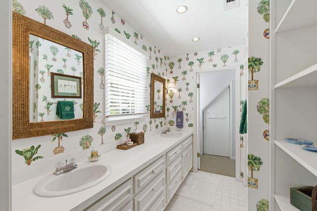 143 Live Oak Drive, Mount Pleasant, SC 29464