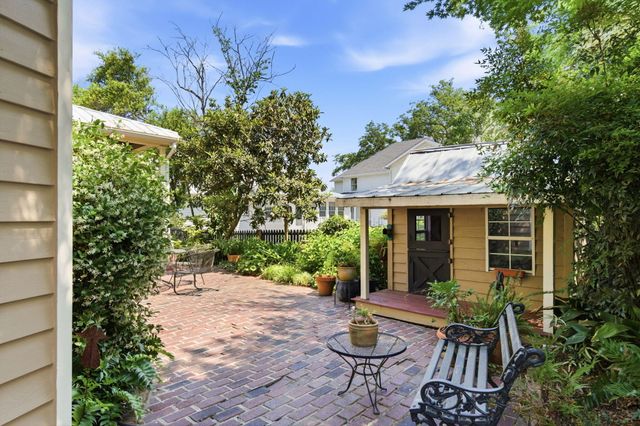 143 Live Oak Drive, Mount Pleasant, SC 29464