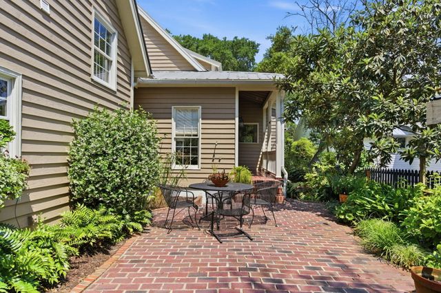 143 Live Oak Drive, Mount Pleasant, SC 29464