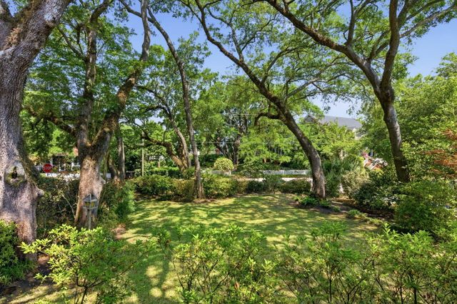 143 Live Oak Drive, Mount Pleasant, SC 29464