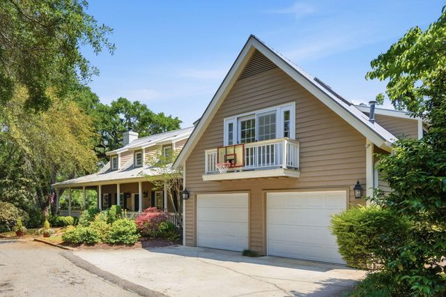 143 Live Oak Drive, Mount Pleasant, SC 29464