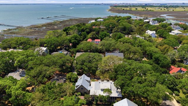 143 Live Oak Drive, Mount Pleasant, SC 29464