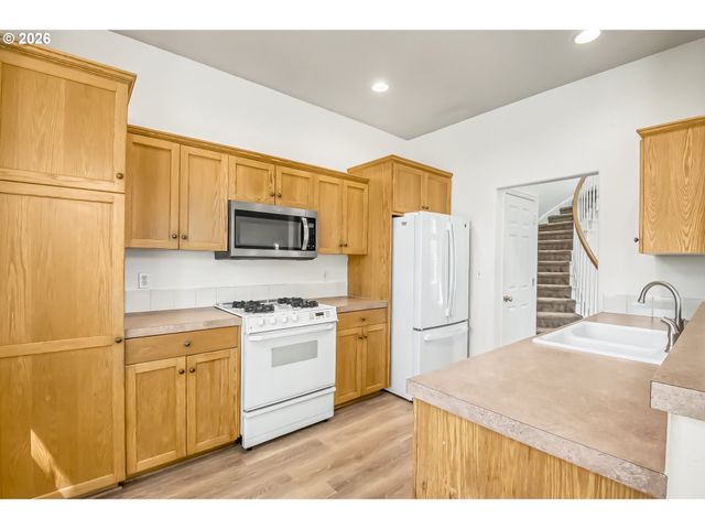 14835 Nw ELAINA Ln, Portland, OR 97229