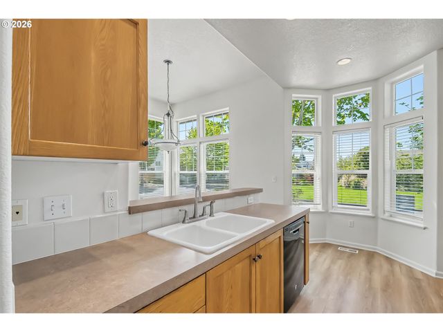 14835 Nw ELAINA Ln, Portland, OR 97229