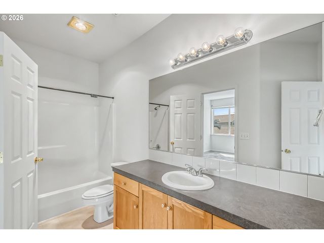 14835 Nw ELAINA Ln, Portland, OR 97229
