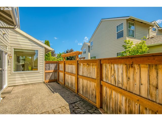 14835 Nw ELAINA Ln, Portland, OR 97229