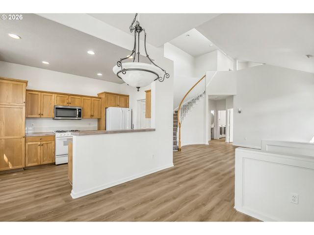 14835 Nw ELAINA Ln, Portland, OR 97229