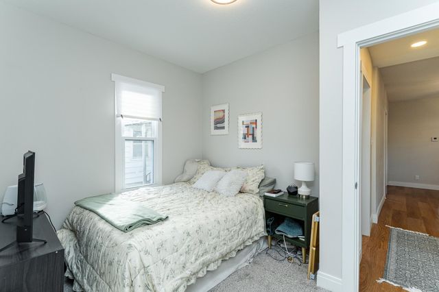 552 E 4th St, Winona, MN 55987