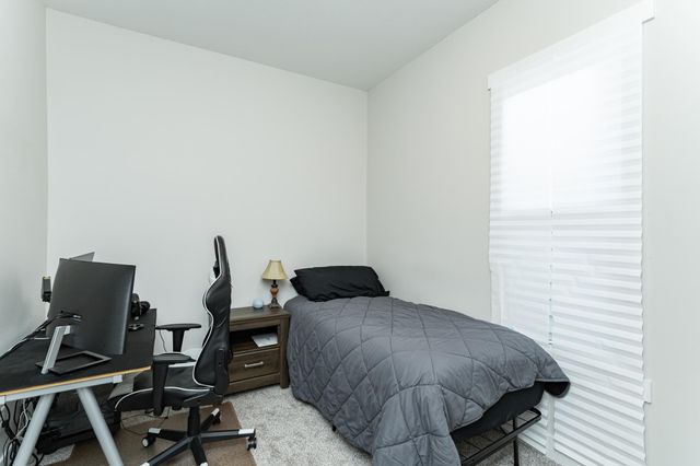 552 E 4th St, Winona, MN 55987