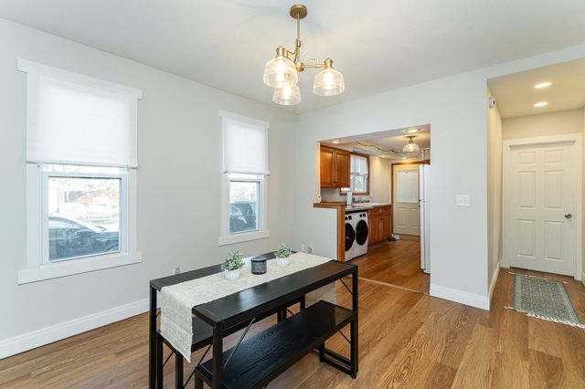 552 E 4th St, Winona, MN 55987