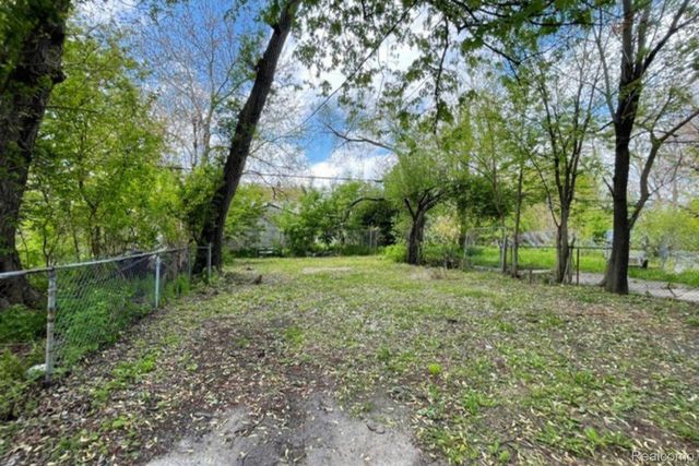 16153 Littlefield Street, Detroit, MI 48235