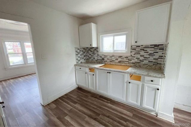 16153 Littlefield Street, Detroit, MI 48235