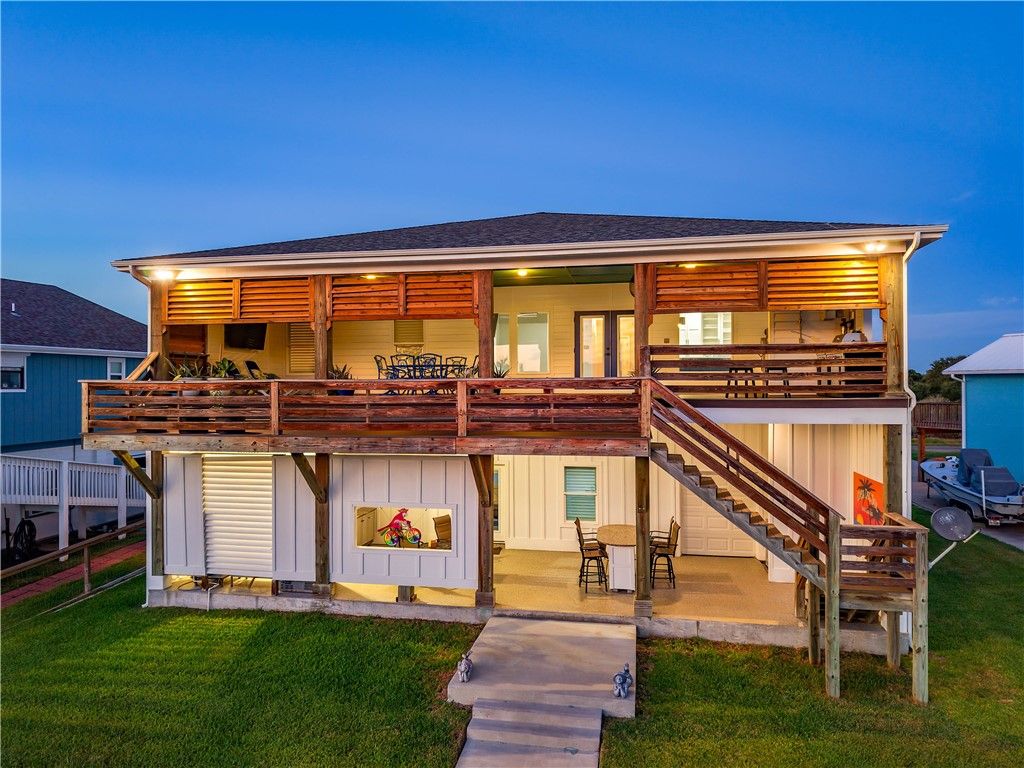 60 Magnolia St, Rockport, TX 78382 — photo 5
