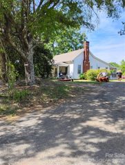 2950 Irish Potato Road, Concord, NC 28025