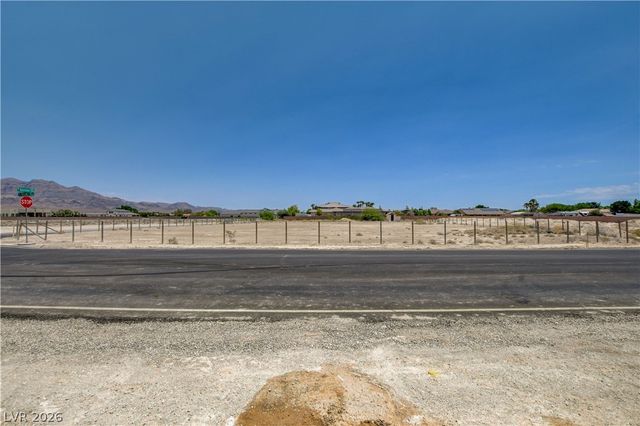 6465 Meisenheimer Avenue, Las Vegas, NV 89131