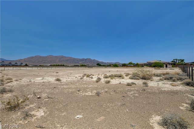 6465 Meisenheimer Avenue, Las Vegas, NV 89131
