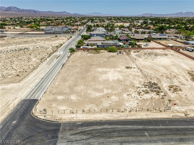 6465 Meisenheimer Avenue, Las Vegas, NV 89131