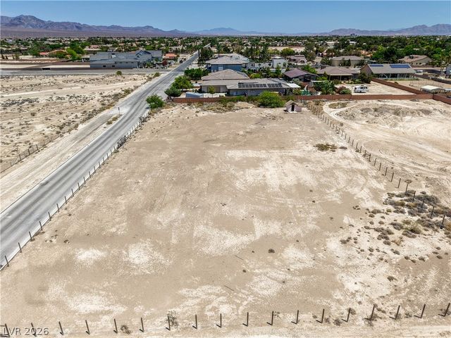 6465 Meisenheimer Avenue, Las Vegas, NV 89131