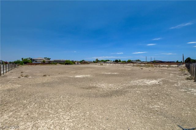 6465 Meisenheimer Avenue, Las Vegas, NV 89131