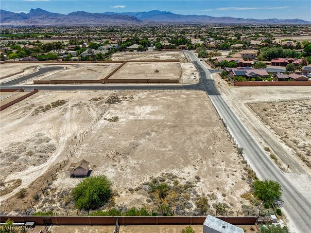6465 Meisenheimer Avenue, Las Vegas, NV 89131